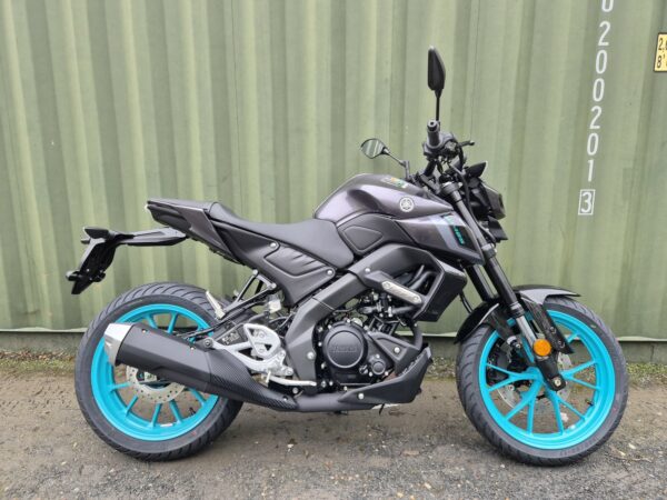 Yamaha MT-125 - Midnight Cyan - In stock