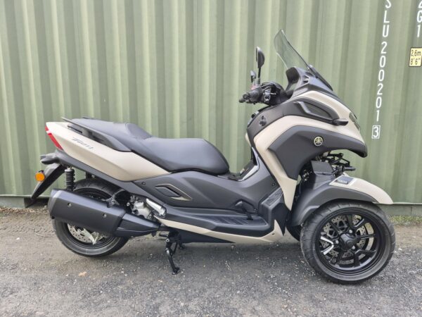 Yamaha Tricity 300