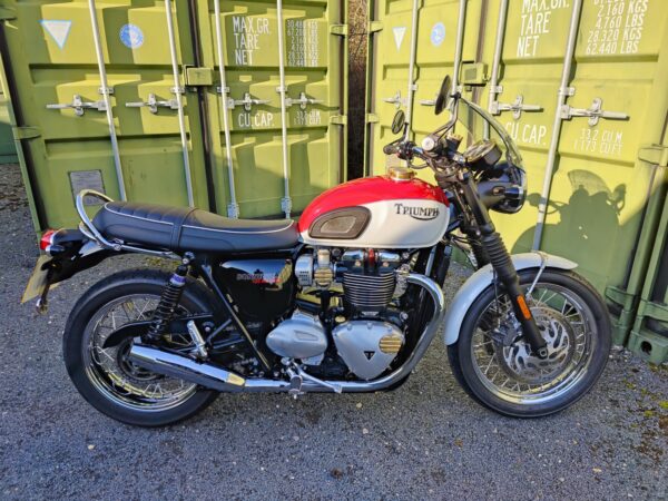 TRIUMPH T120 BUD EKINS